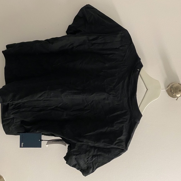 [SOLD] Aritzia Wilfred Free Weekend T-Shirt - Picture 2 of 3